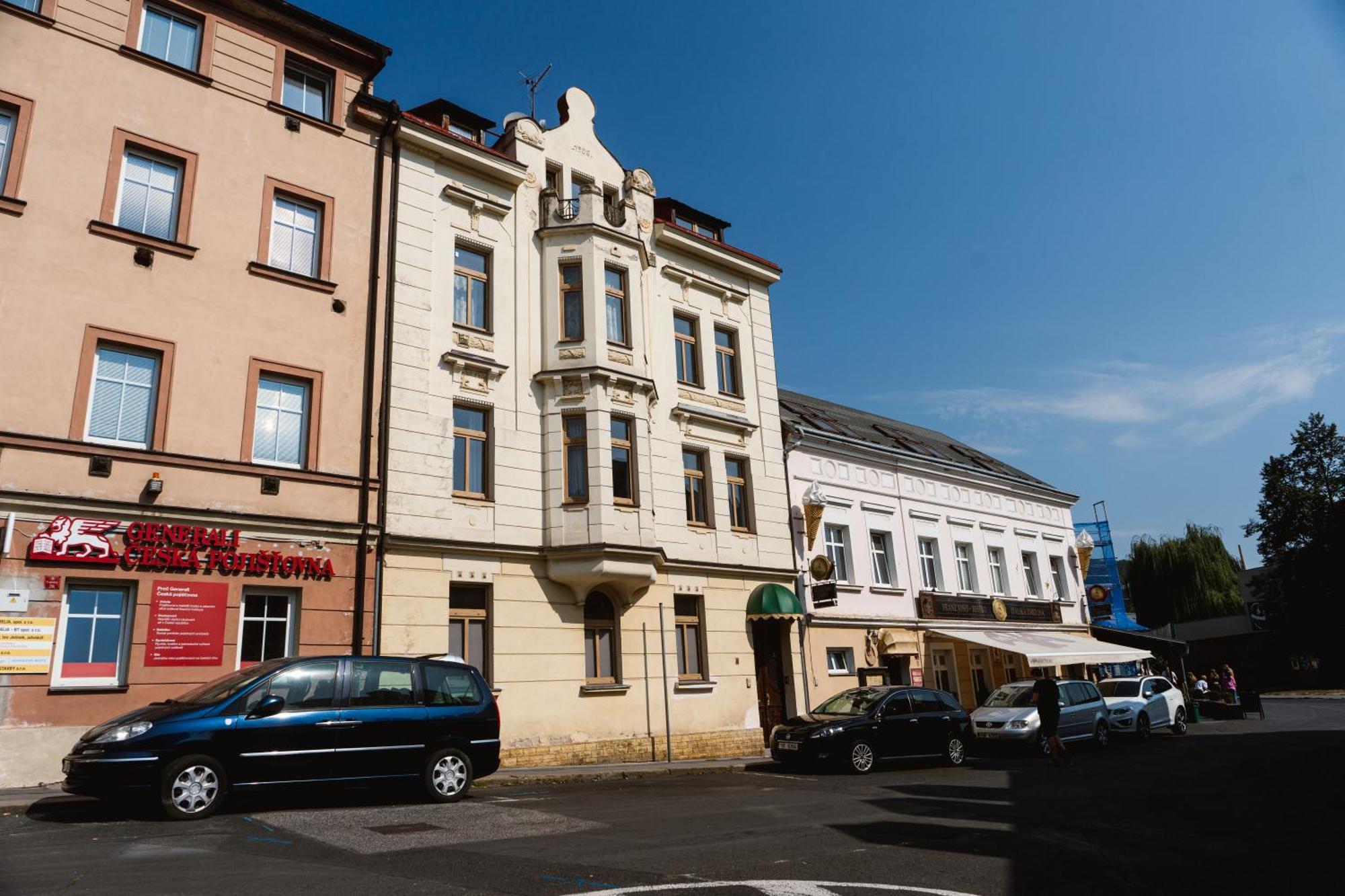Franz Josef Apartmany, Apartman Zita Дечин Екстериор снимка